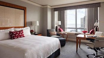 Four Seasons Hotel Miami