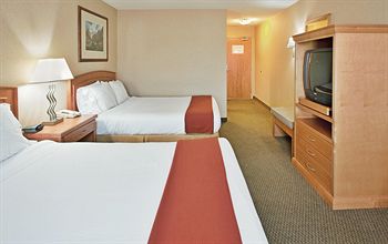 Holiday Inn Express And Suites - Vernon