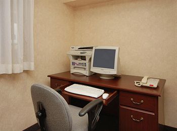 Best Western Plus Burlington Inn & Suites
