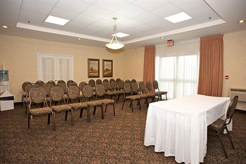 Monte Carlo Inns Brampton Suites