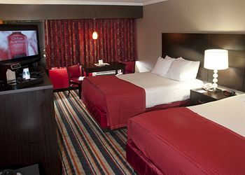 Best Western Plus Sandcastle Beachfront Hotel