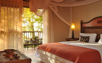 Chobe Marina Lodge