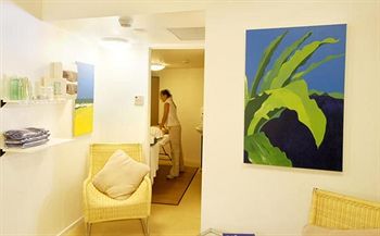 Broadbeach Savannah Hotel & Resort