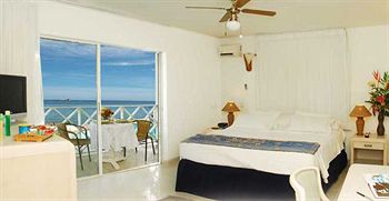 Cocoplum Beach Hotel