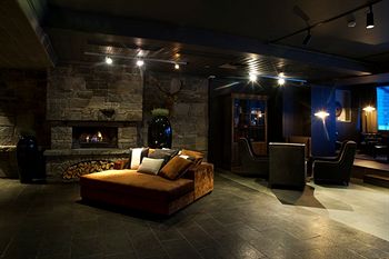 Highland Lodge
