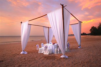 Le Meridien Khao Lak Beach & Spa Resort