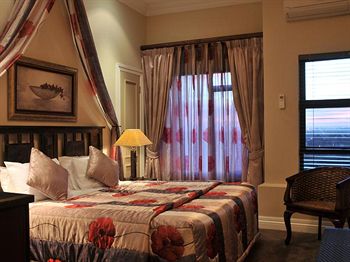 Protea Hotel The Richards