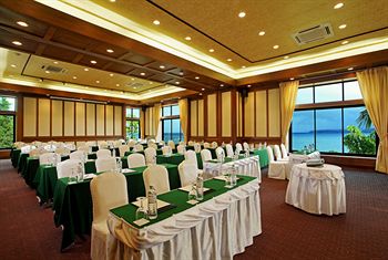 Aquamarine Resort & Villa