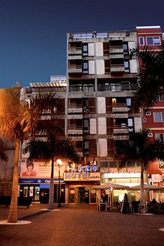 Hotel Adonis Plaza