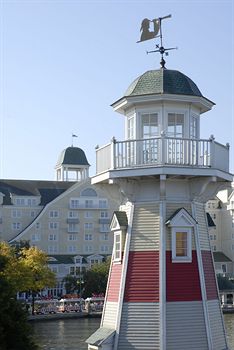 Disney's Newport Bay Club