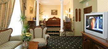 Grand Hotel London