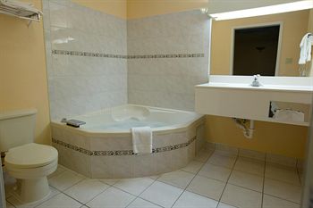 Americas Best Value Inn - Lackland