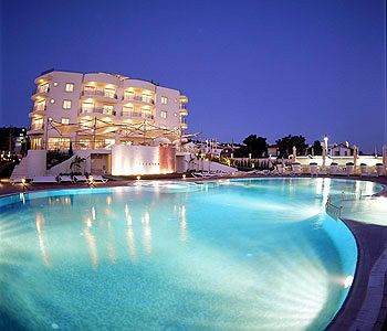 Sisus Hotel