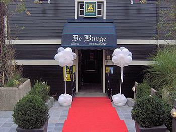 Boat Hotel De Barge
