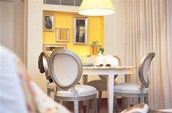 J Plus Boutique Hotel
