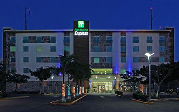 Holiday Inn Express Villahermosa Tabasco 2000