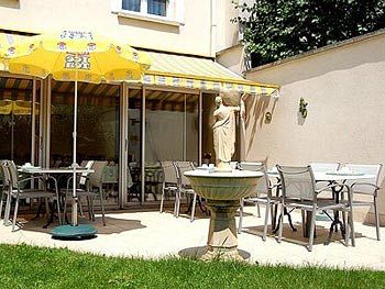 Logis Hotel Au Tambour