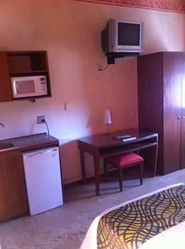 El Hotelito