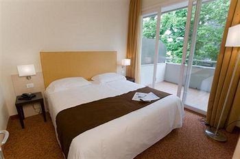 Regal Hotel