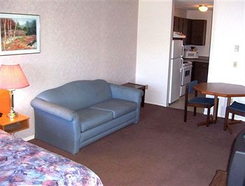 Recreation Inn & Suites