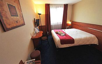 Brit'Hotel Amandine