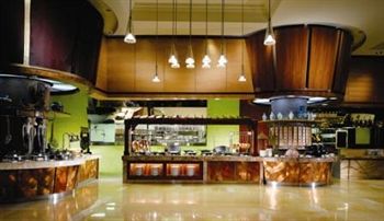 The Ritz-Carlton Jakarta, Mega Kuningan