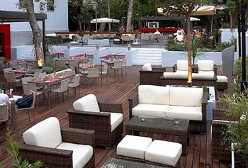 Twentyone Hotel