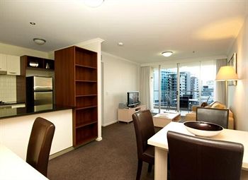 Oaks Lexicon Apartment Hotel