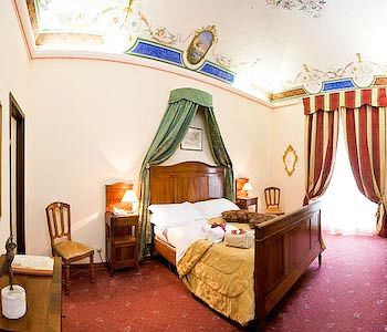 DEI PRIORI HOTEL