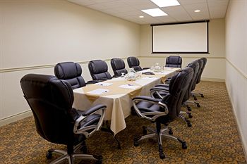 Holiday Inn Express Hotel & Suites Gananoque