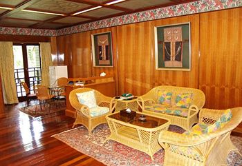 Royal Mulu Resort