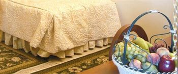 The Karvin Hotel