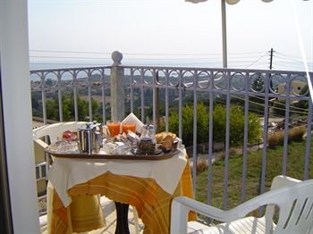 Hotel Kourkoumelata