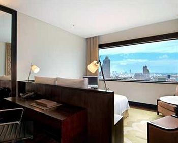 Millennium Hilton Bangkok