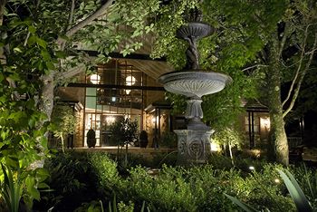Echoes Boutique Hotel and Restaurant