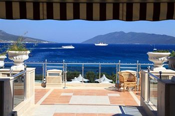 Azka Hotel