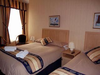 Bryn-Y-Mor Hotel