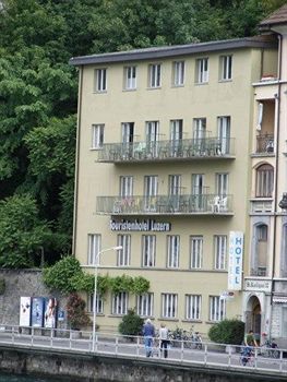 Tourist Hotel