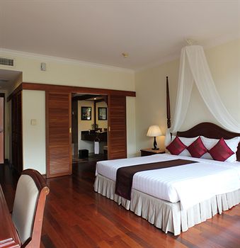 Grand Soluxe Angkor Palace Resort &amp; Spa