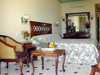 Palm Beach Hotel