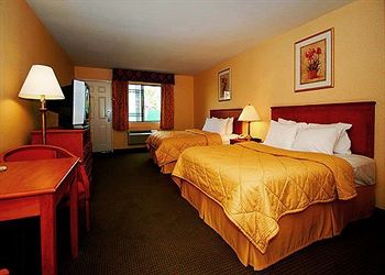 Comfort Inn & Suites Near Long Beach Convention Center