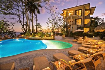 Arenas del Mar Beachfront &amp; Rainforest Resort