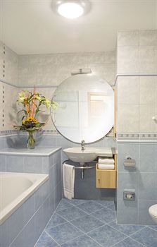 Top Cityline Primavera Hotel & Congress
