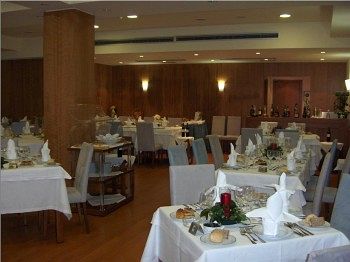 Apulia Praia Hotel