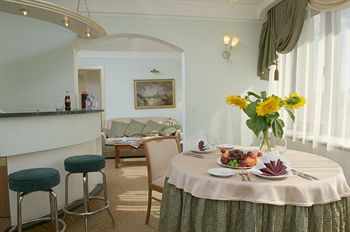 Hotel Lybid