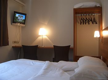 P'tit Dej-HÃ´tel Le Colbert