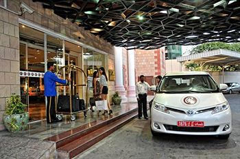 Ramee Guestline Hotel Qurum