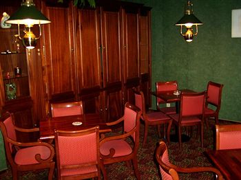 New-Astoria Hotel
