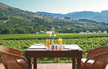 Zorgvliet Vineyard Lodge And S