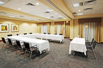 Holiday Inn Express & Suites Brampton